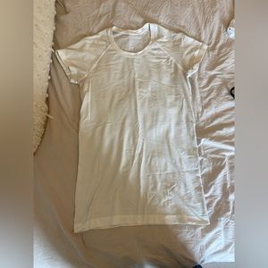 Lululemon shirt